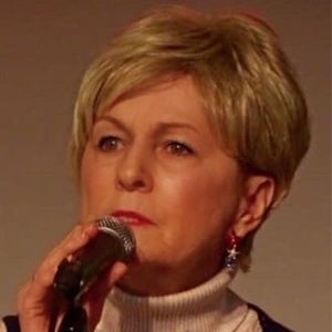 Meet your Posher, Myra